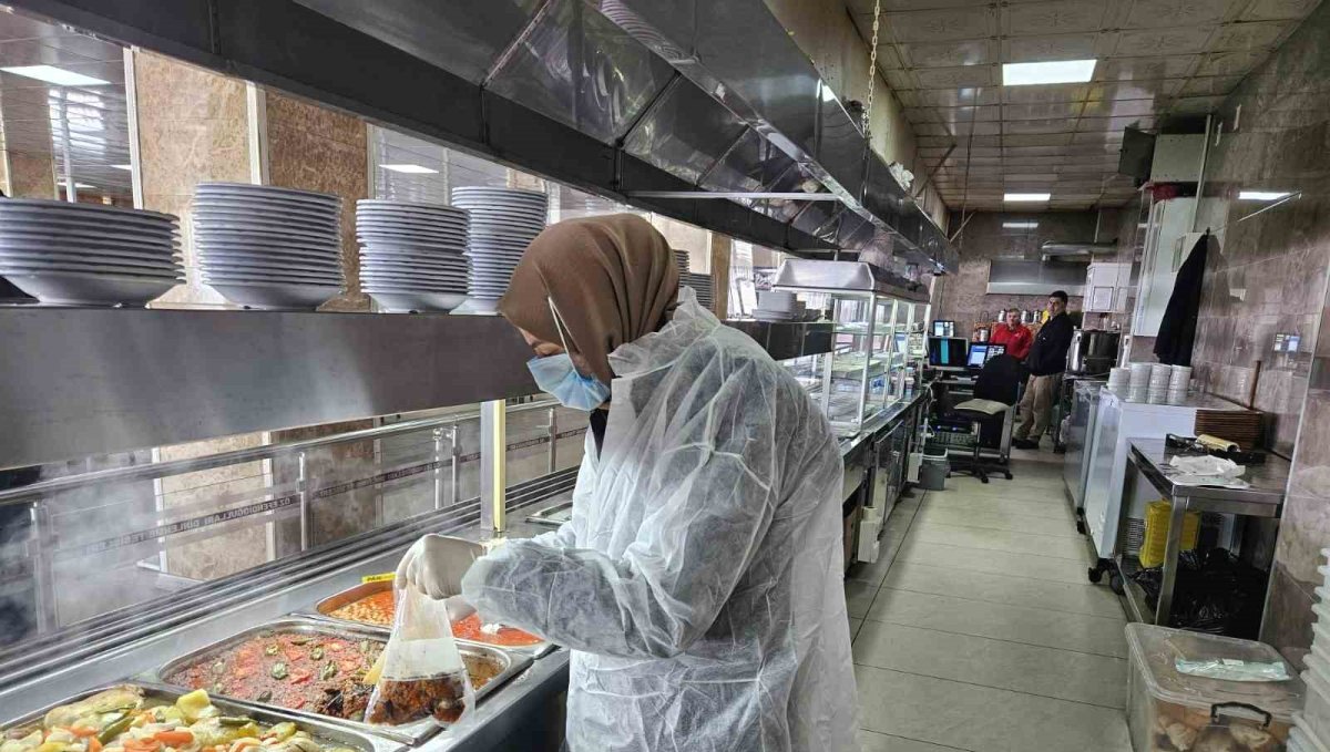 Gıda satışı yapan işyerleri denetlendi