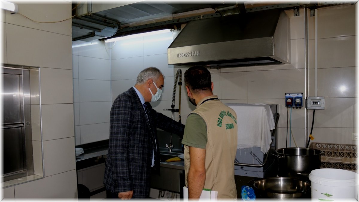 Gıda üretim ve satışı yapan iş yerleri denetleniyor