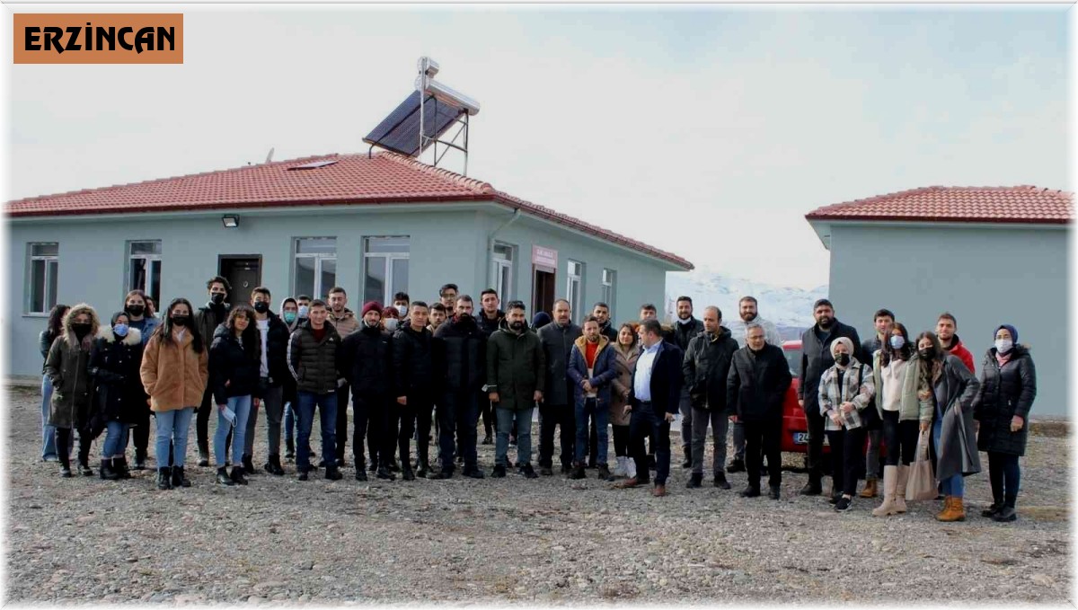 Giresun Üniversitesi öğrencileri Erzincan'da bulunan kan analiz laboratuvarını inceledi