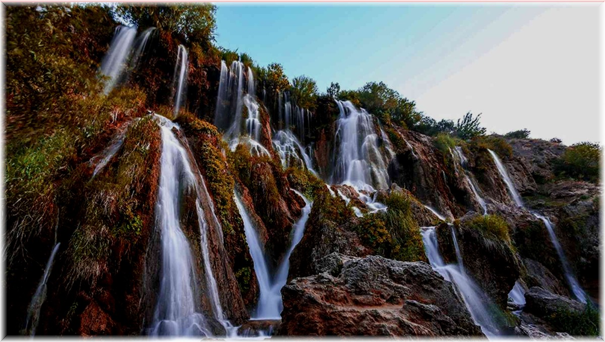 Girlevik Şelalesi her mevsim ziyaretçilerini ağırlıyor