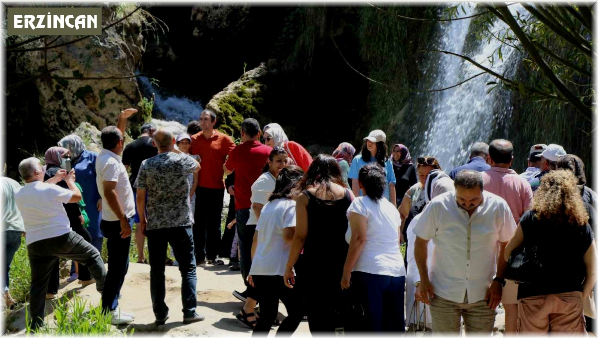 Girlevik Şelalesi'nde hafta sonu yoğunluk yaşandı