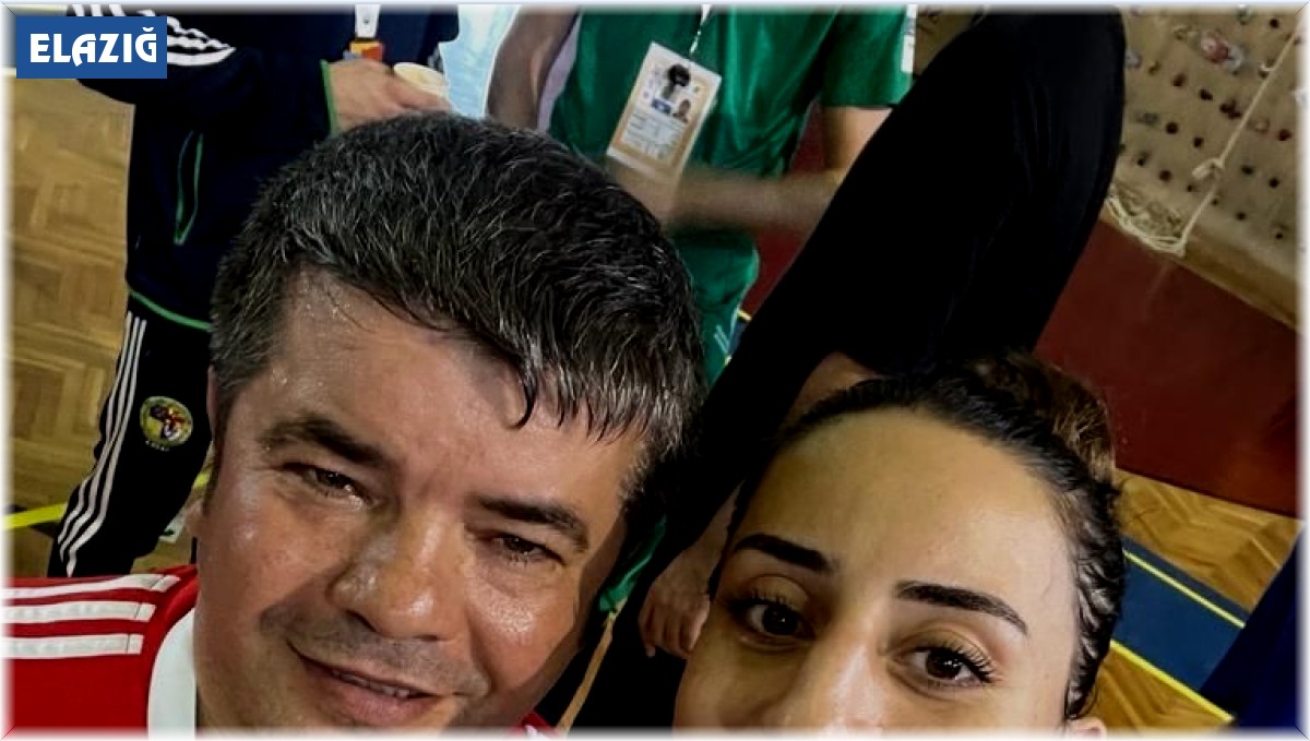 Gizem Özer Karadağ'da