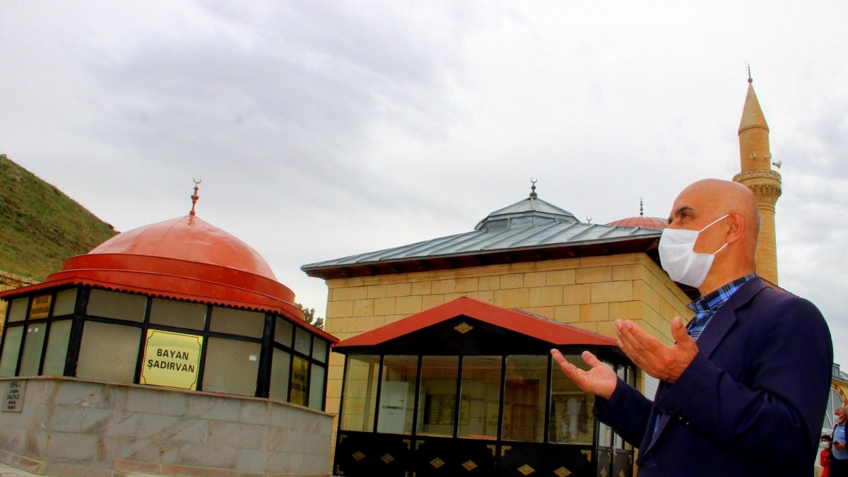 Gizemli yolu ve efsaneleriyle meşhur Abdurrahman Gazi Türbesi bu bayram boş kaldı