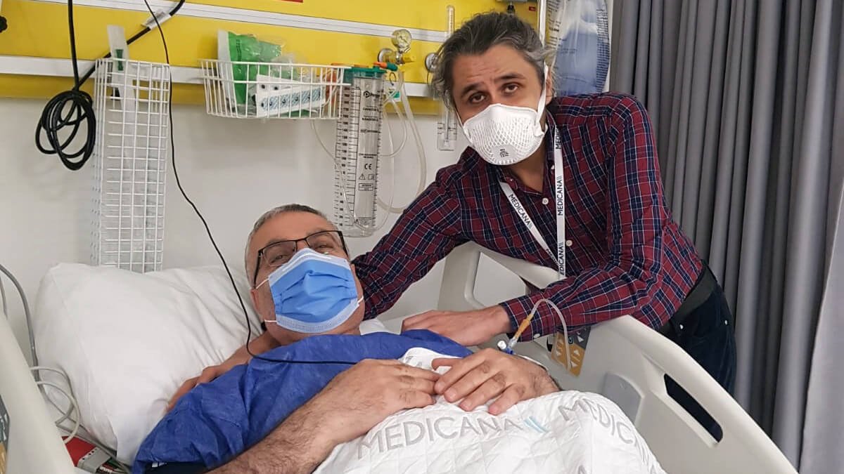 Göğüs ağrısıyla hastaneye başvuran gazeteci Nezir Çelik anjiyo oldu