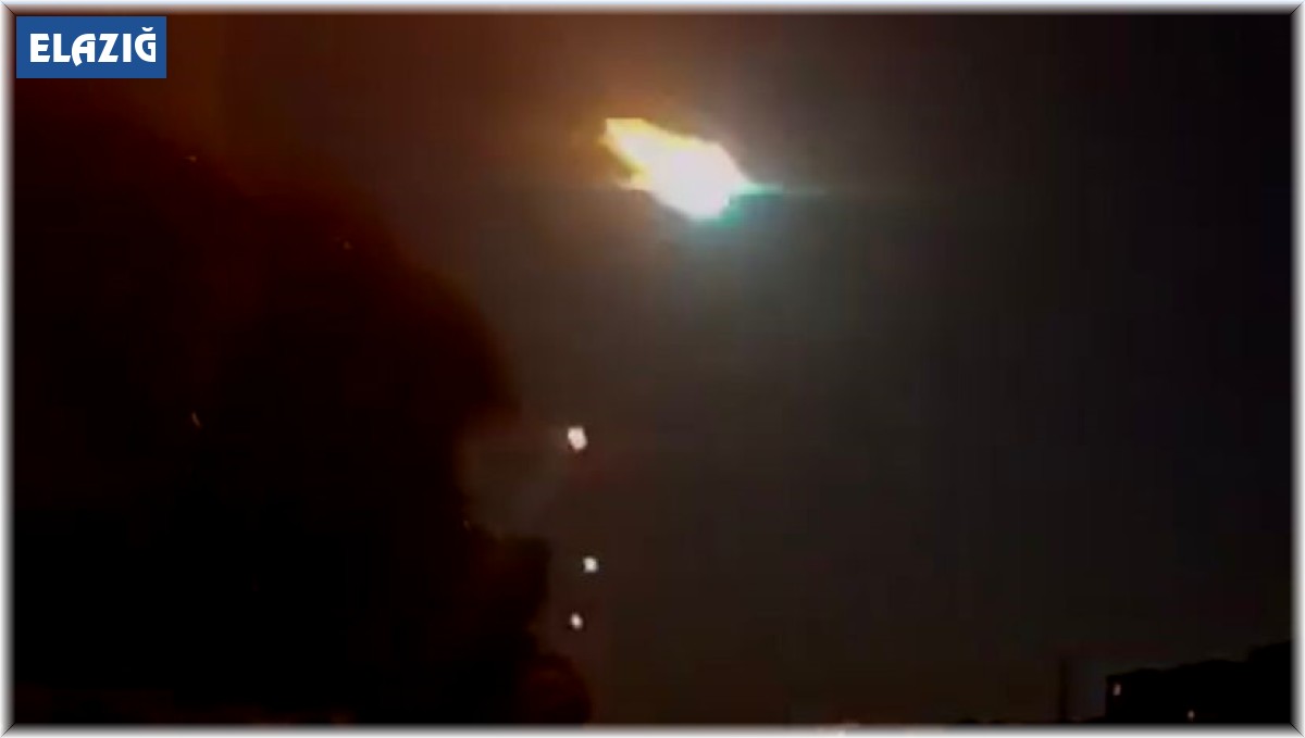Gökyüzünde heyecanlandıran görüntü: Elazığ'da meteor düştü iddiası