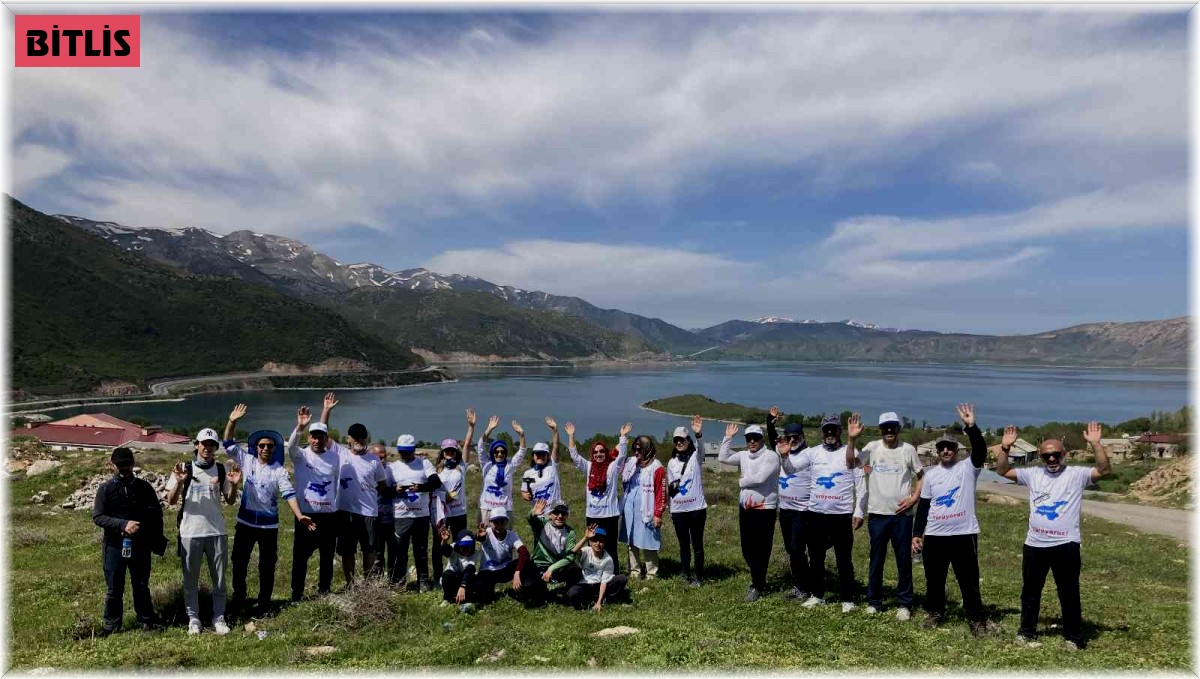 Gönüllü aktivistler Van Gölü için yürüyor