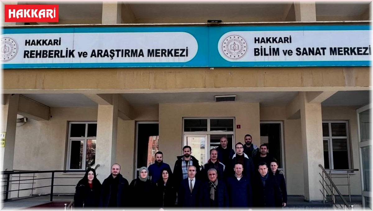 Gönüllü öğretmenler deprem bölgesine uğurlandı