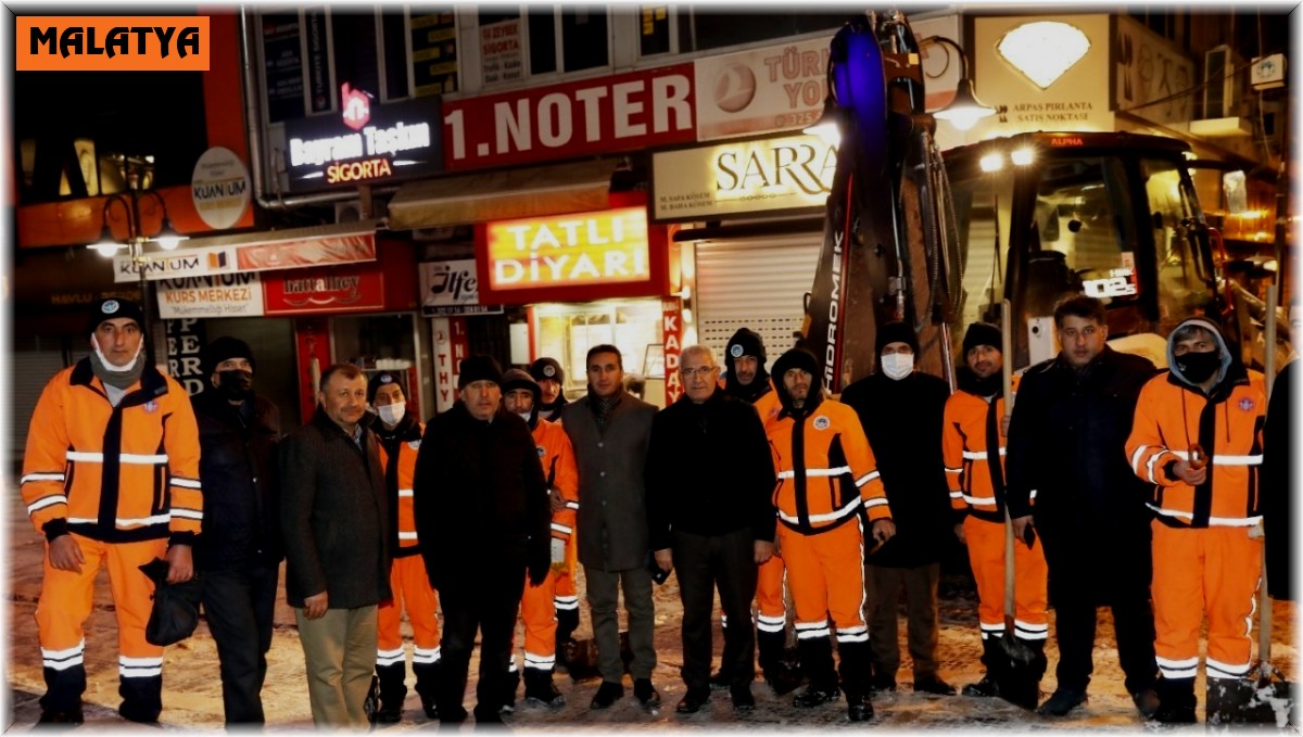 Güder, karla mücadele çalışmalarını inceledi