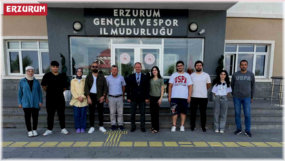 Gülümseyin geliyoruz ekibi deprem bölgesi yollarında