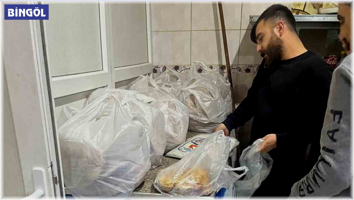 Günlük ürettikleri 5 bin ekmeği deprem bölgelerine gönderiyorlar