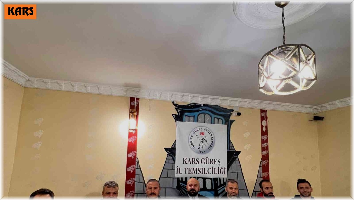 Güreş Kars İl Temcisi Kırtay antrenör ve hakemlerle buluştu