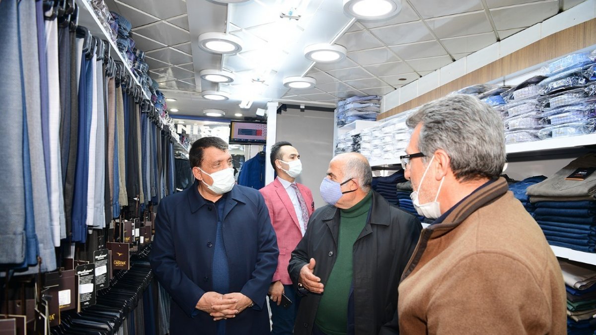 Gürkan, esnaf ziyaretinde bulundu