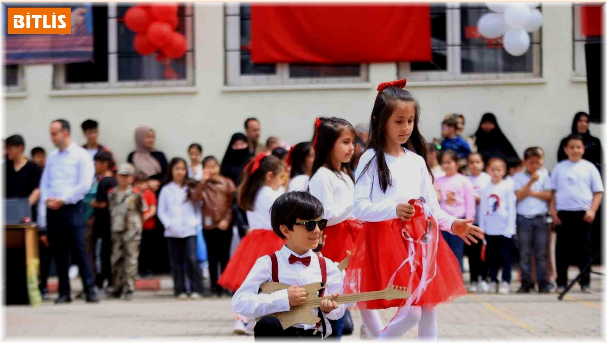 Güroymak'ta 23 Nisan coşkusu