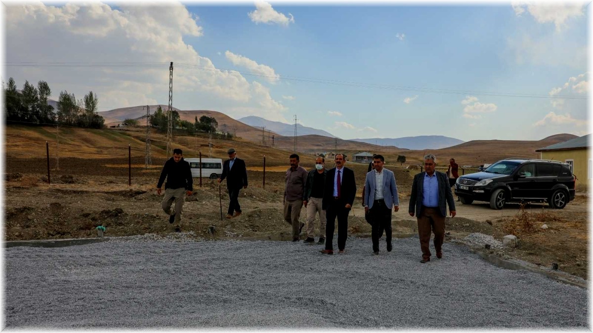 Gürpınar'da 5 semt sahası inşa ediliyor