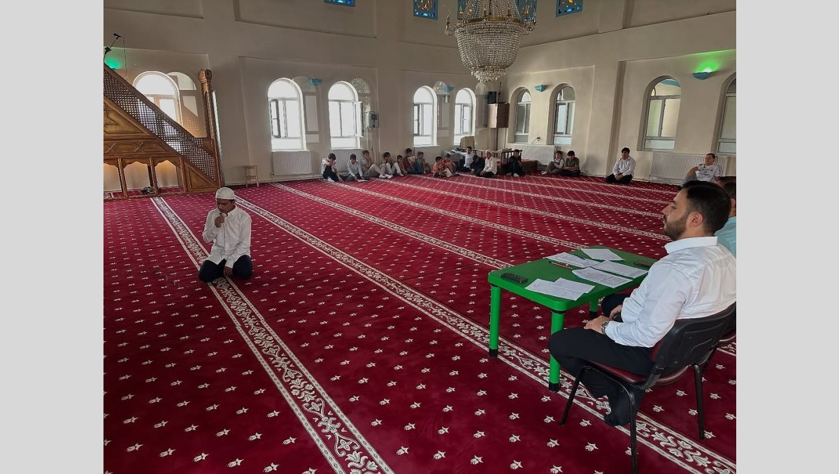 Gürpınar ilçesinde yaz Kur'an kurslarında çifte yarışma heyecanı