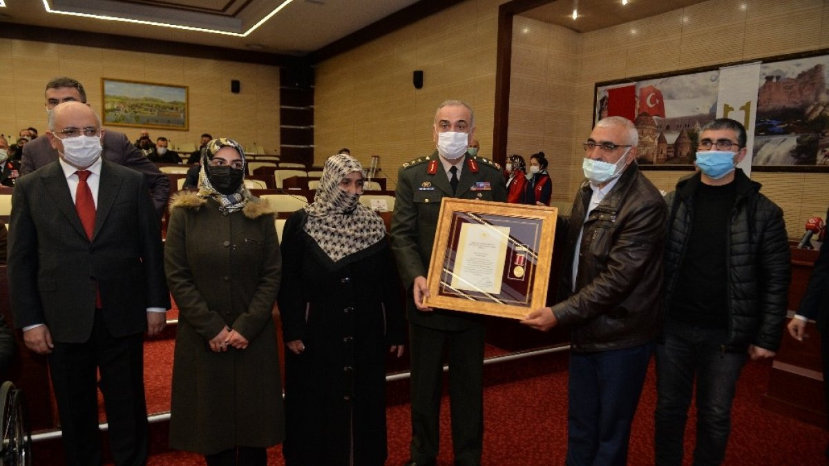 Gurur ve hüznü aynı anda yaşadılar