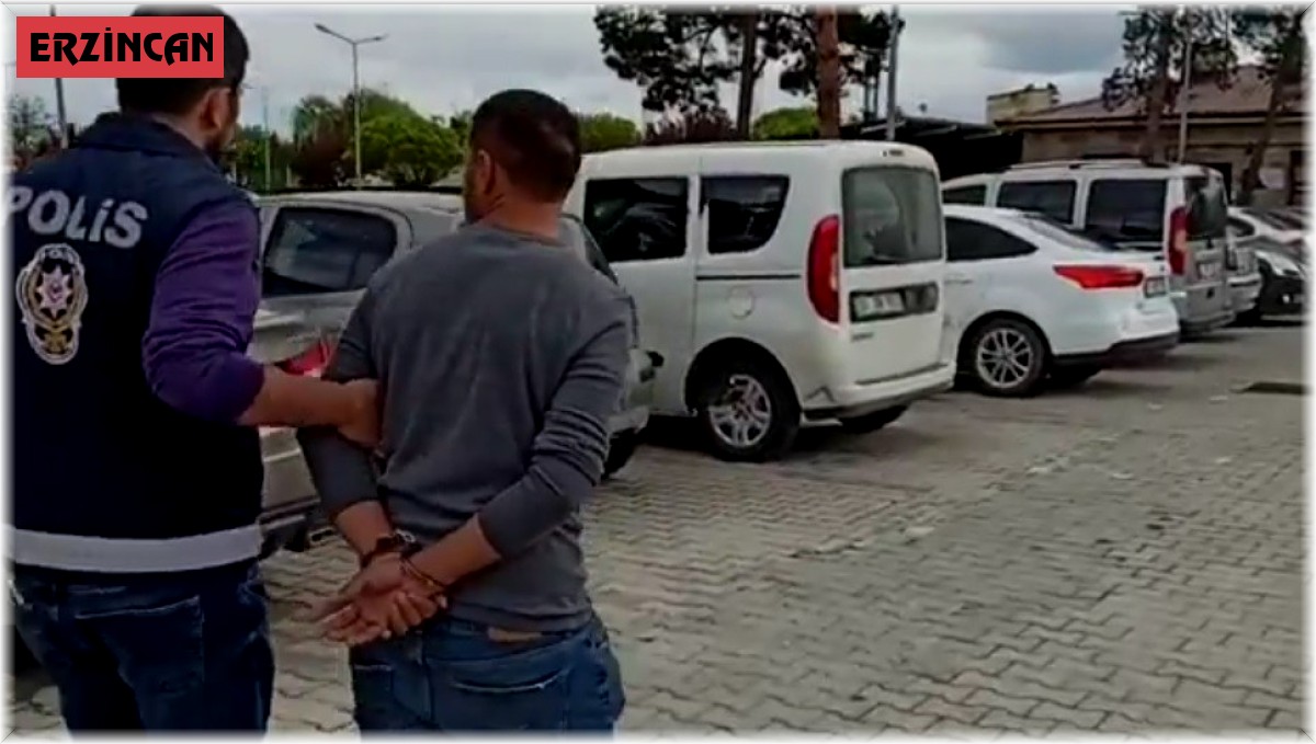 Güvenlik kamerasına takılan hırsız yakayı ele verdi