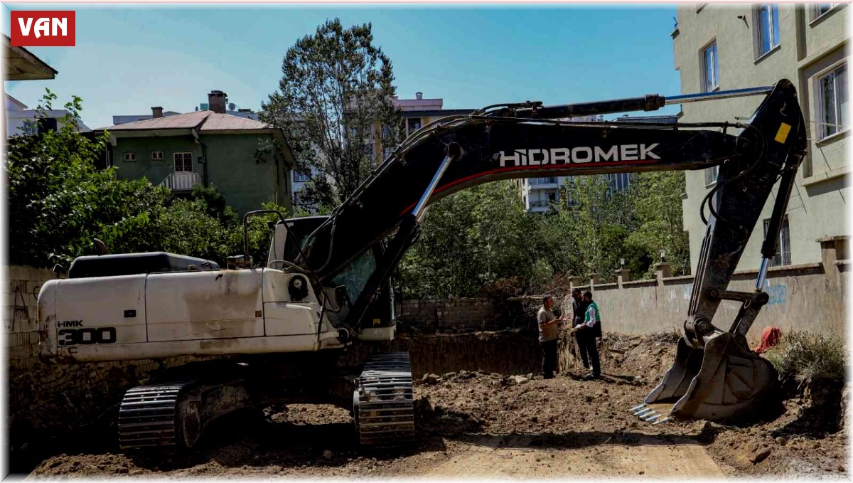 Hafriyat kamyonlarına uydudan sıkı takip