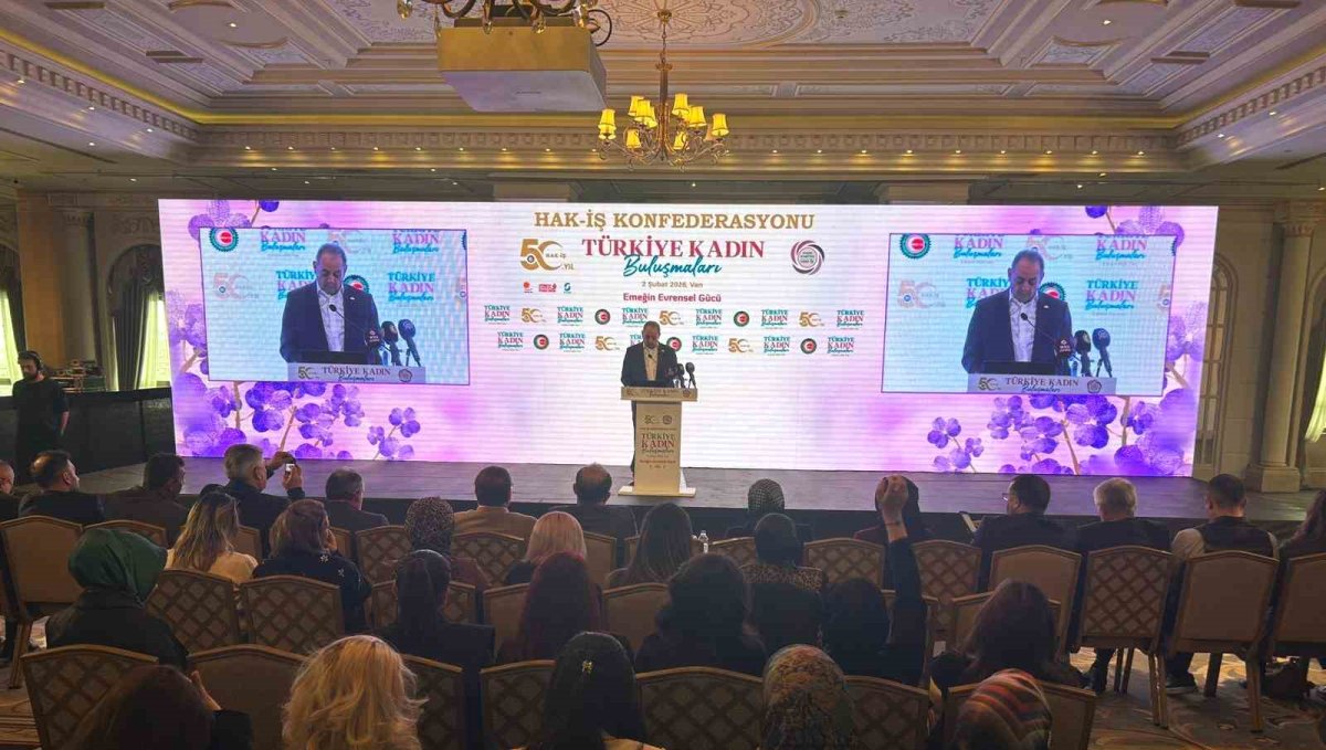 HAK-İŞ'in "Türkiye kadın buluşmaları" programı Van'da düzenlendi