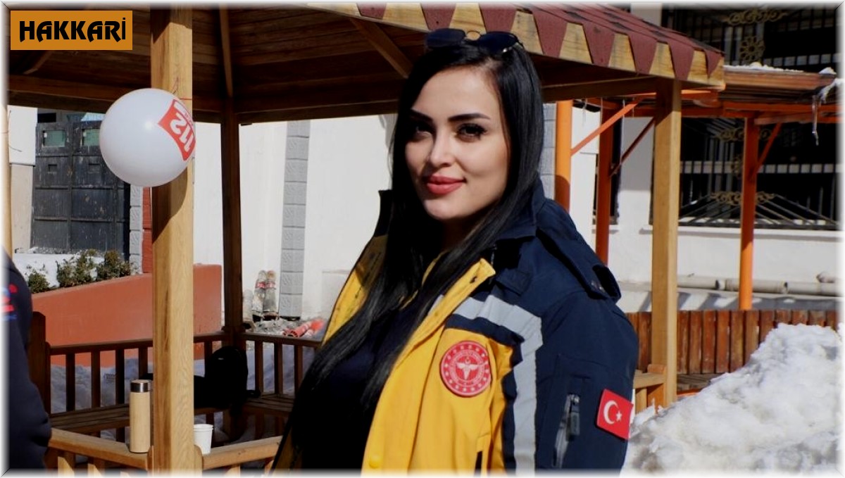 Hakkari 112 Çağrı Merkezi stant kurdu