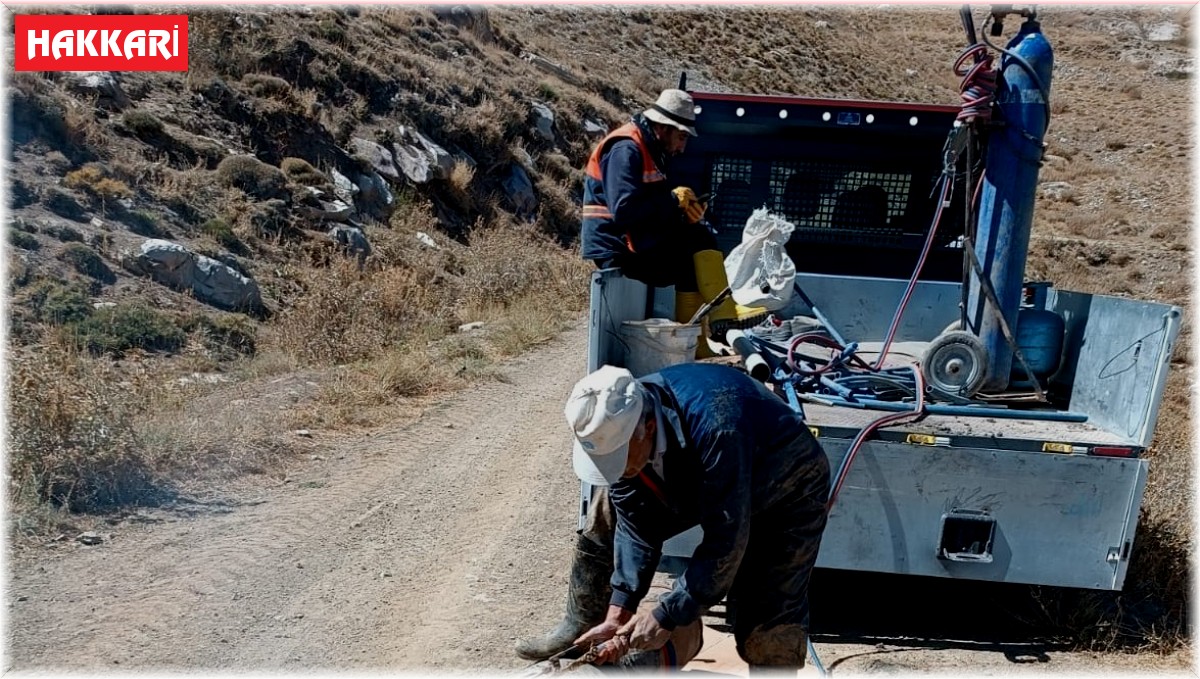 Hakkari 3 bin 500 rakımda arızalan isale hattı onarıldı