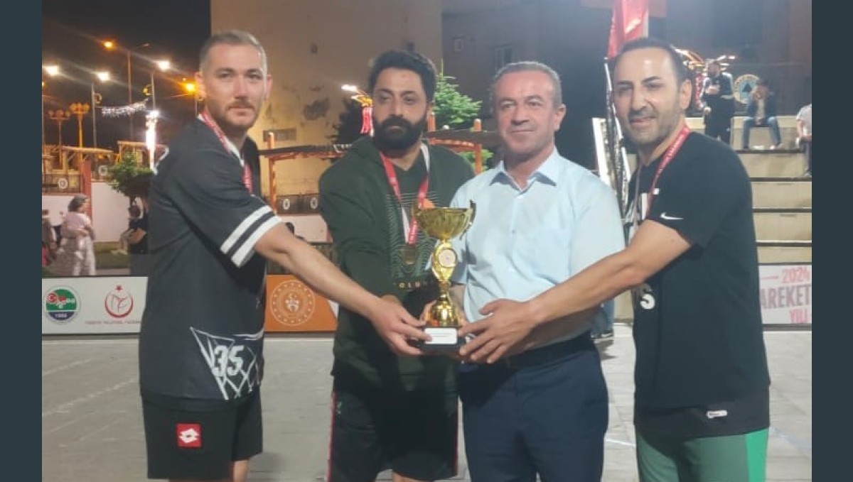 Hakkari 3x3 basketbol şampiyonu belli oldu: Beyazgölge zirvede!