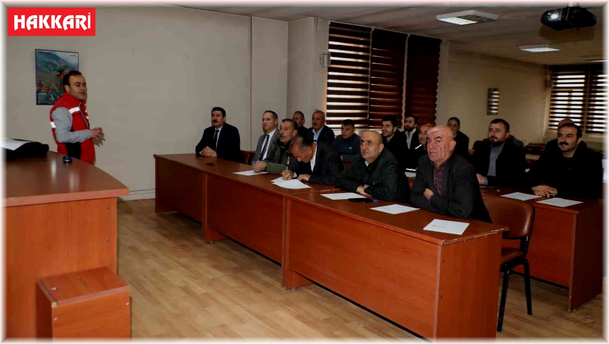 Hakkari Belediyesi personeline iş sağlığı eğitimi verildi