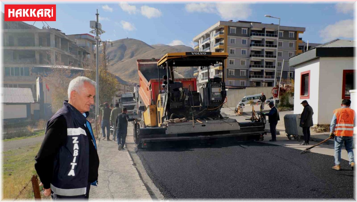 Hakkari Belediyesinden asfalt çalışması
