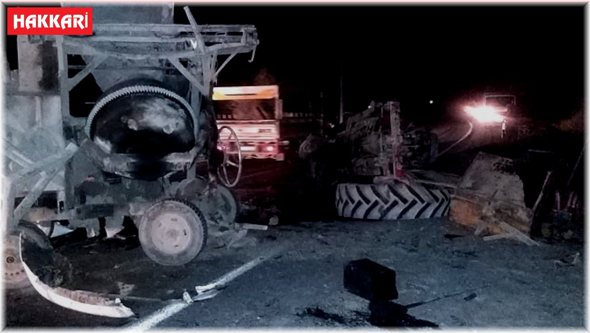 Hakkari - Çukurca karayolunda kaza: 2 yaralı