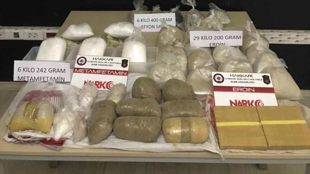 Hakkari'de 153 kilogram eroin ele geçirildi