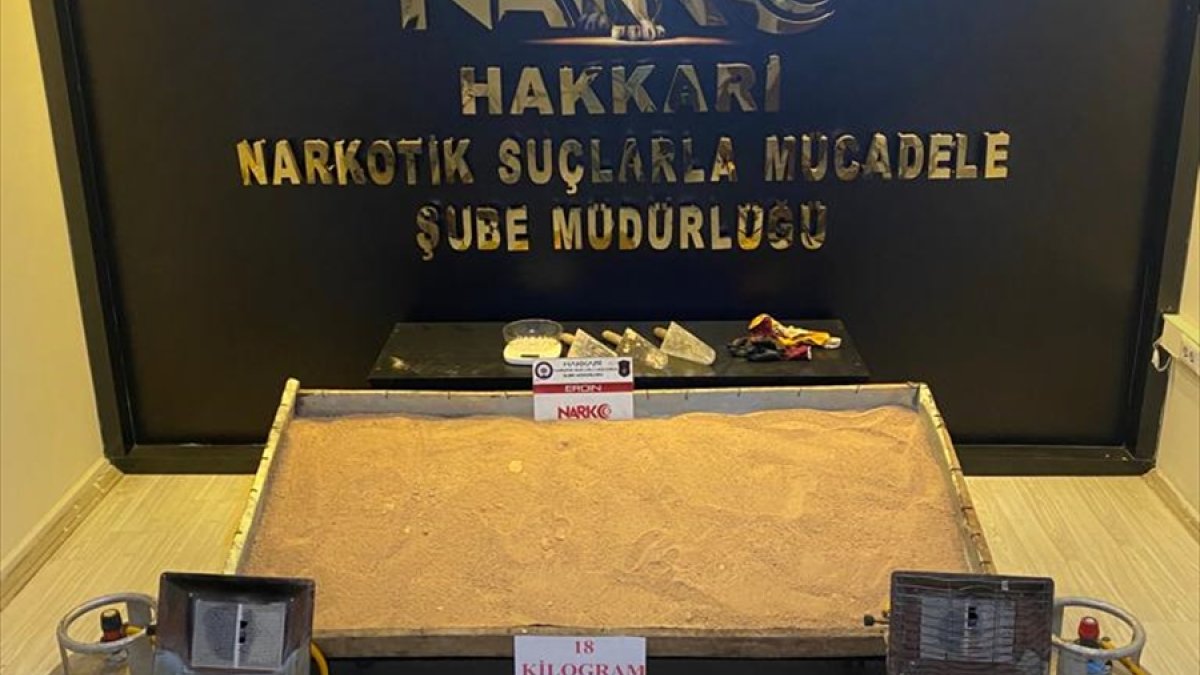 Hakkari'de 18 kilogram eroin ele geçirildi