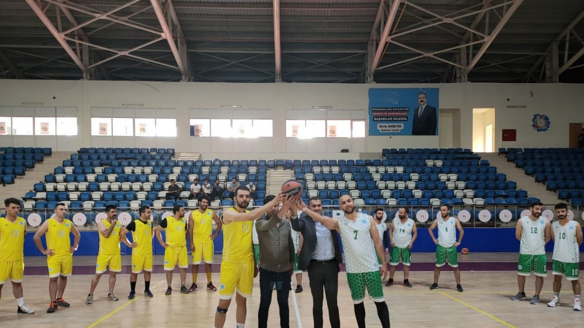 Hakkari'de '2. Spor Şenlikleri' başladı