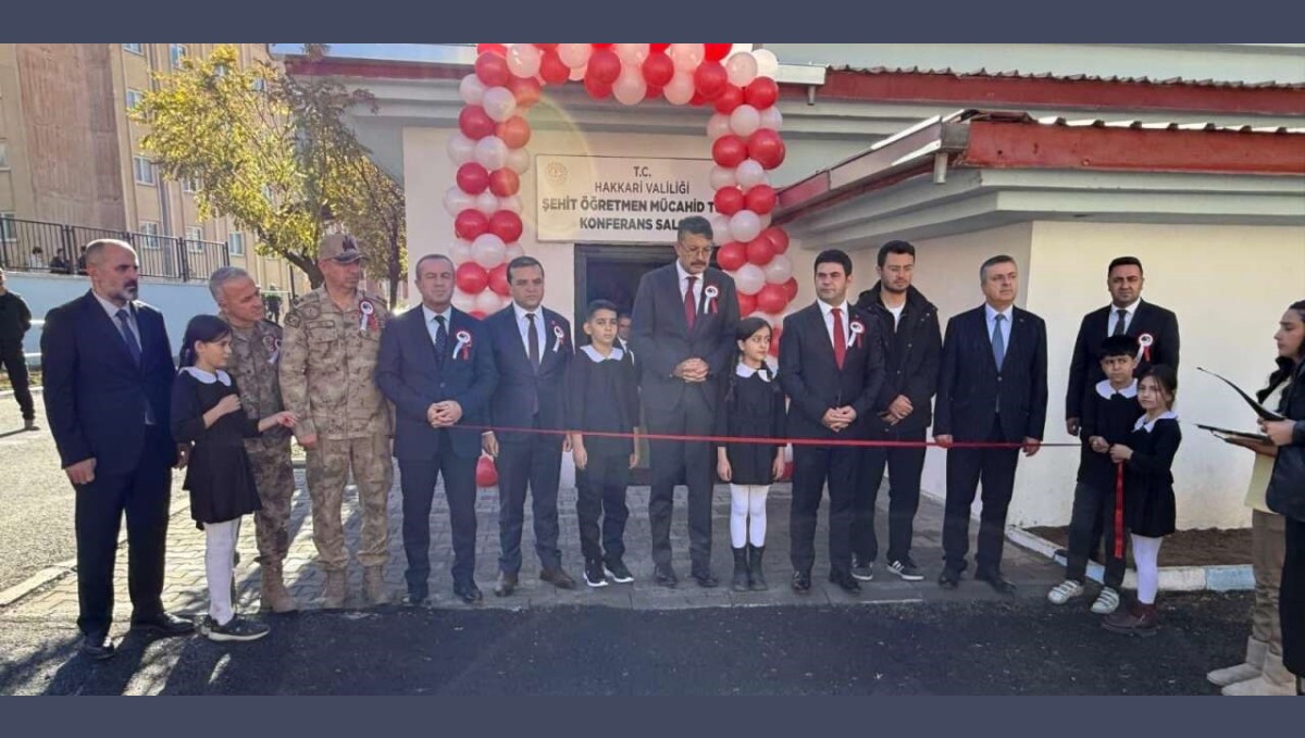 Hakkari'de 300 kişilik modern konferans salonu hizmete açıldı