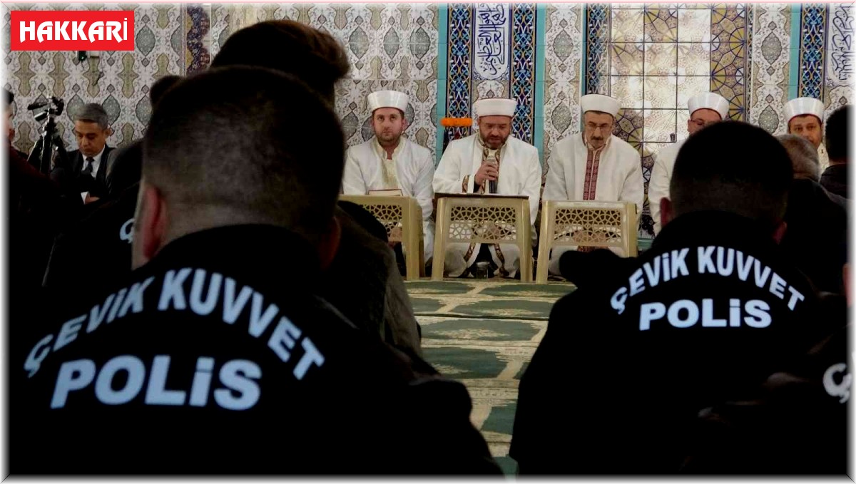 Hakkari'de 33 yıl önce PKK'lı teröristlerin katlettiği 28 kişi için mevlit okutuldu
