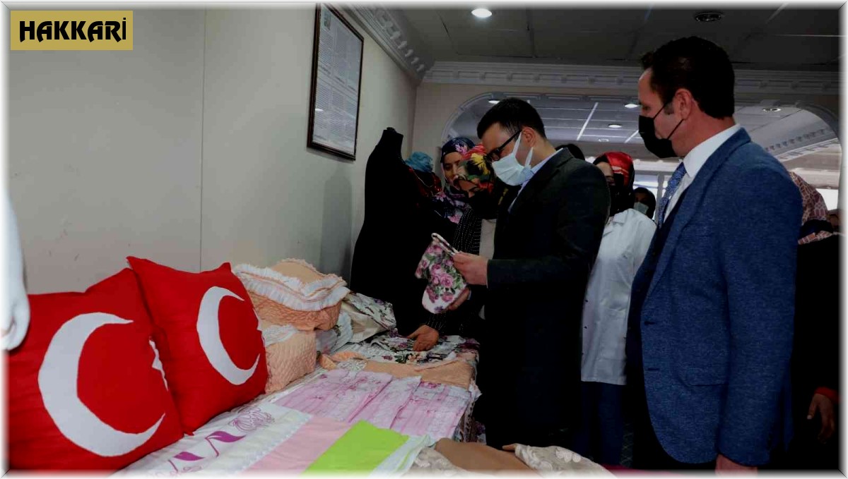 Hakkari'de 90 kursiyere sertifika