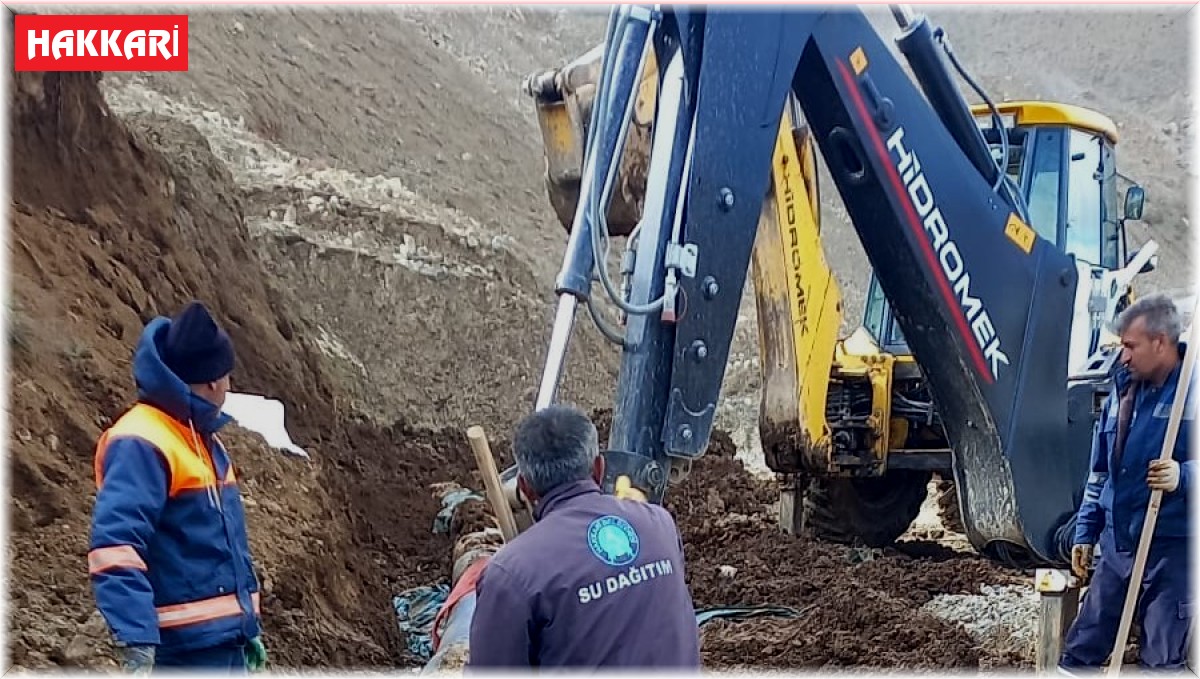 Hakkari'de ana su şebekesi hattı onarıldı