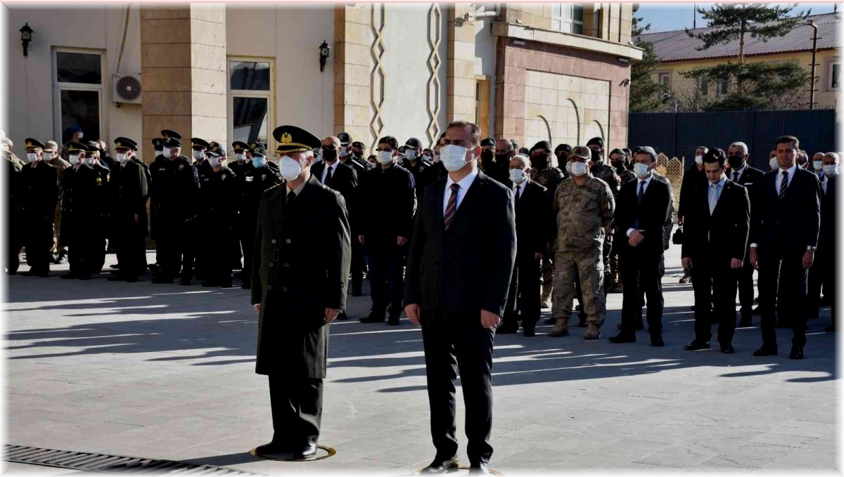 Hakkari'de Atatürk'ü anma töreni