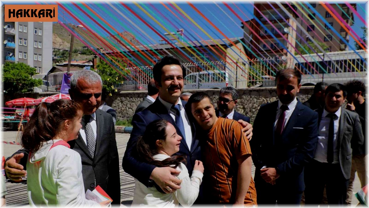 Hakkari'de 'Çocuk Şenliği' düzenlendi