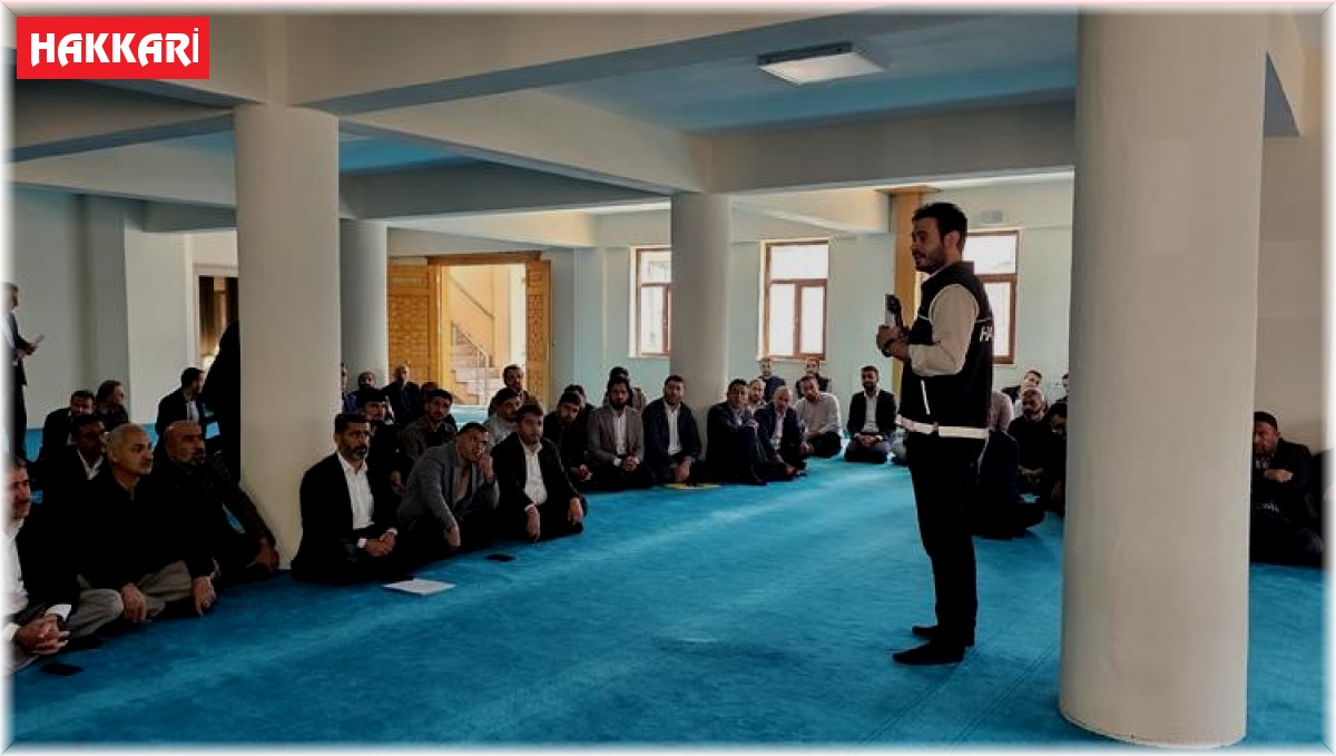 Hakkari'de din görevlilerine seminer verildi