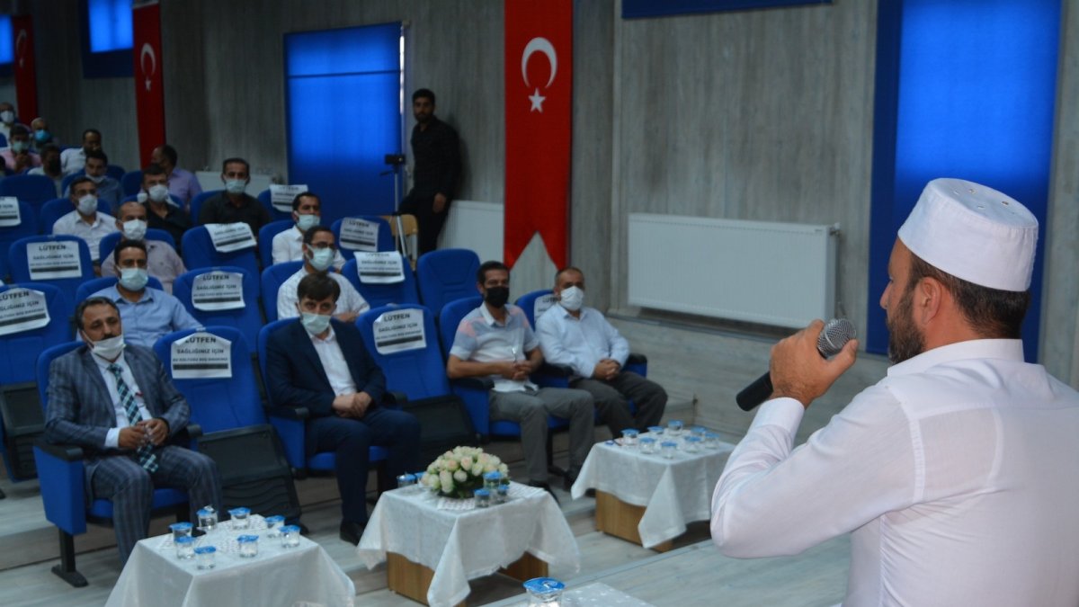 Hakkari'de "Din İstismarı ile Mücadelede Sahih Dini Bilginin Önemi" konferansı