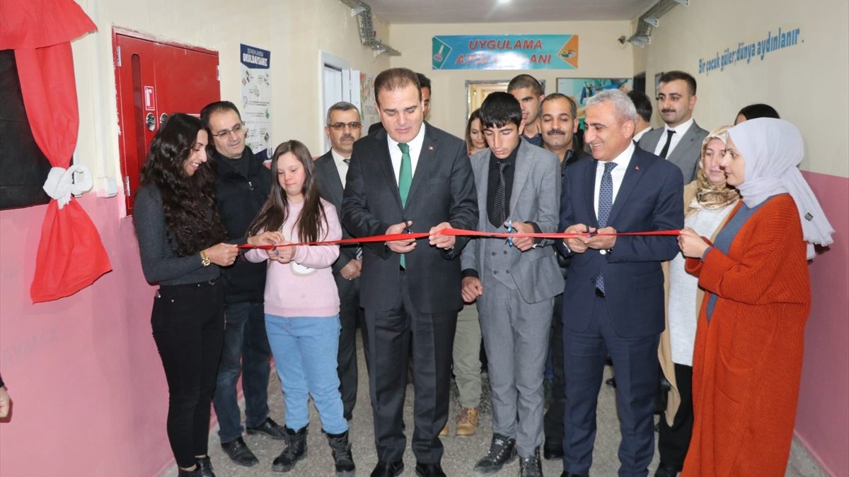 Hakkari'de "Duyu ve Hareket Alanı Uygulama Evi" açıldı