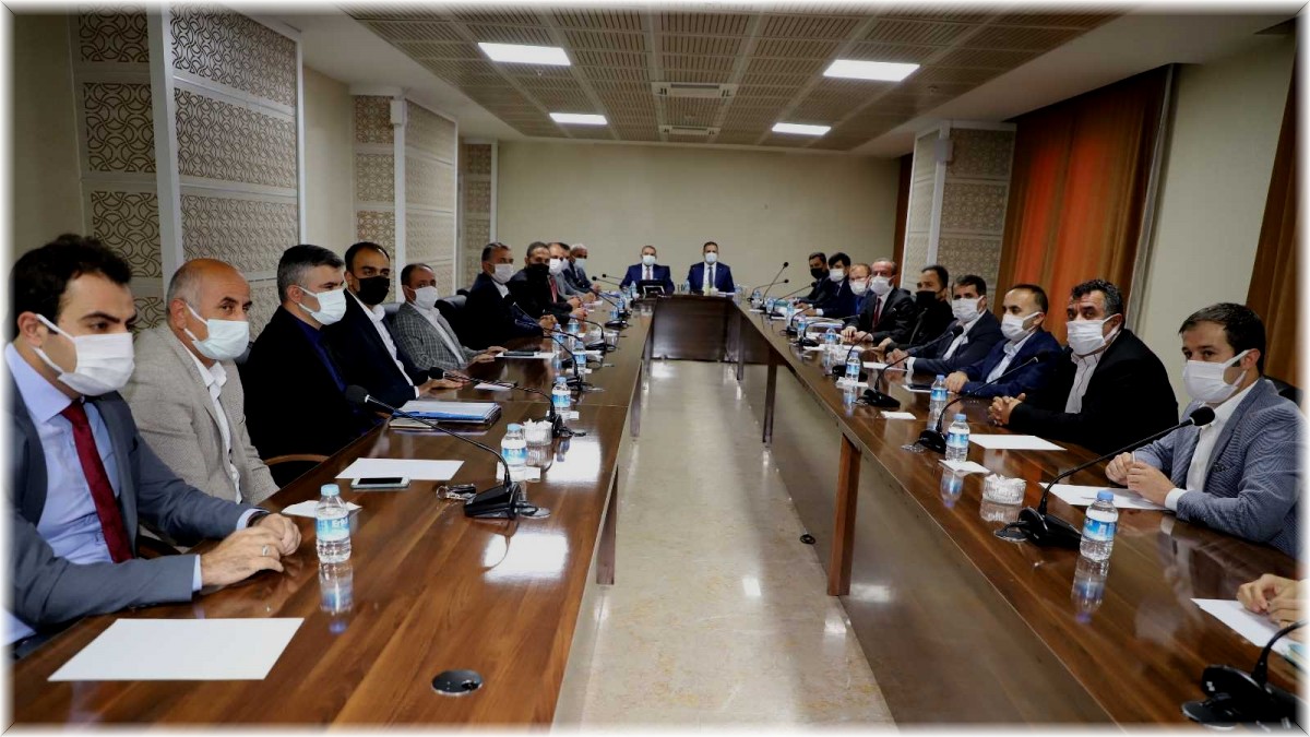 Hakkari'de 'Eğitime Destek Platformu' toplantısı