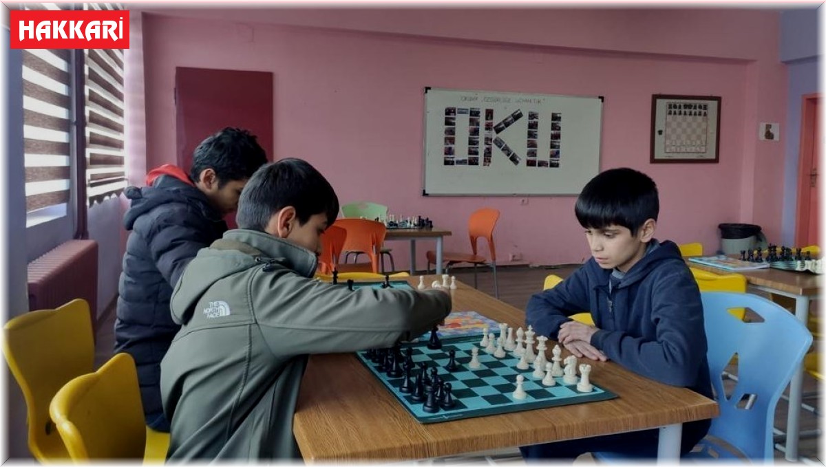 Hakkari'de eğitime devam edemeyen çocuklar yeniden okulla buluşturuluyor