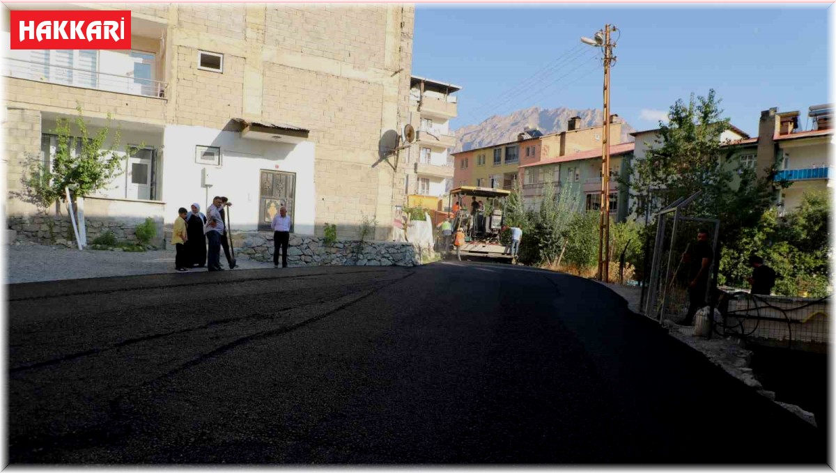 Hakkari'de eskiciler semti asfalta kavuştu
