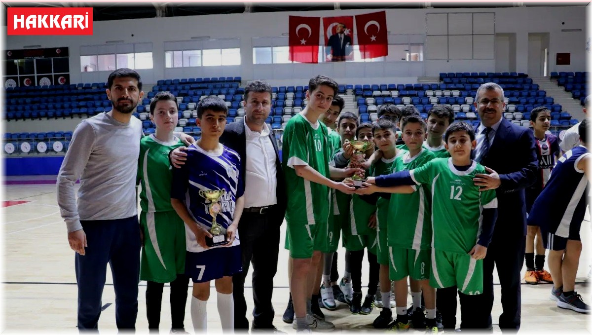Hakkari'de futsal müsabakaları sona erdi