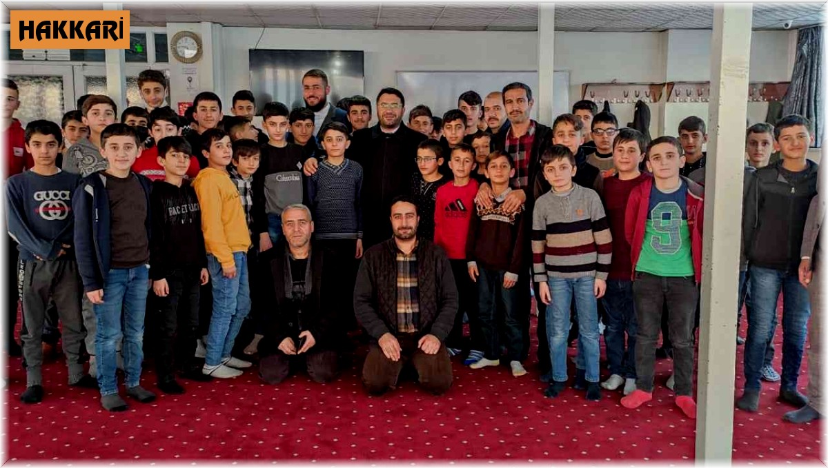 Hakkari'de "Gençliğe Değer Ara Dönem Kampı" başladı