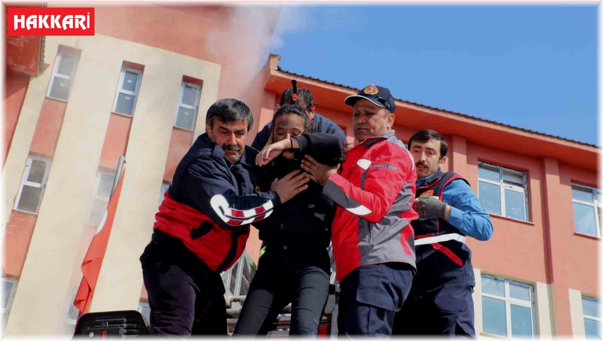 Hakkari'de gerçeği aratmayan tatbikat