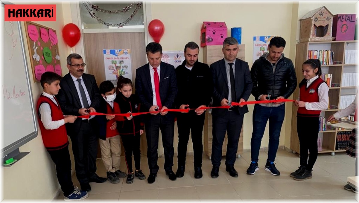 Hakkari'de "Gönül Bağı Atölyesi" hizmete açıldı