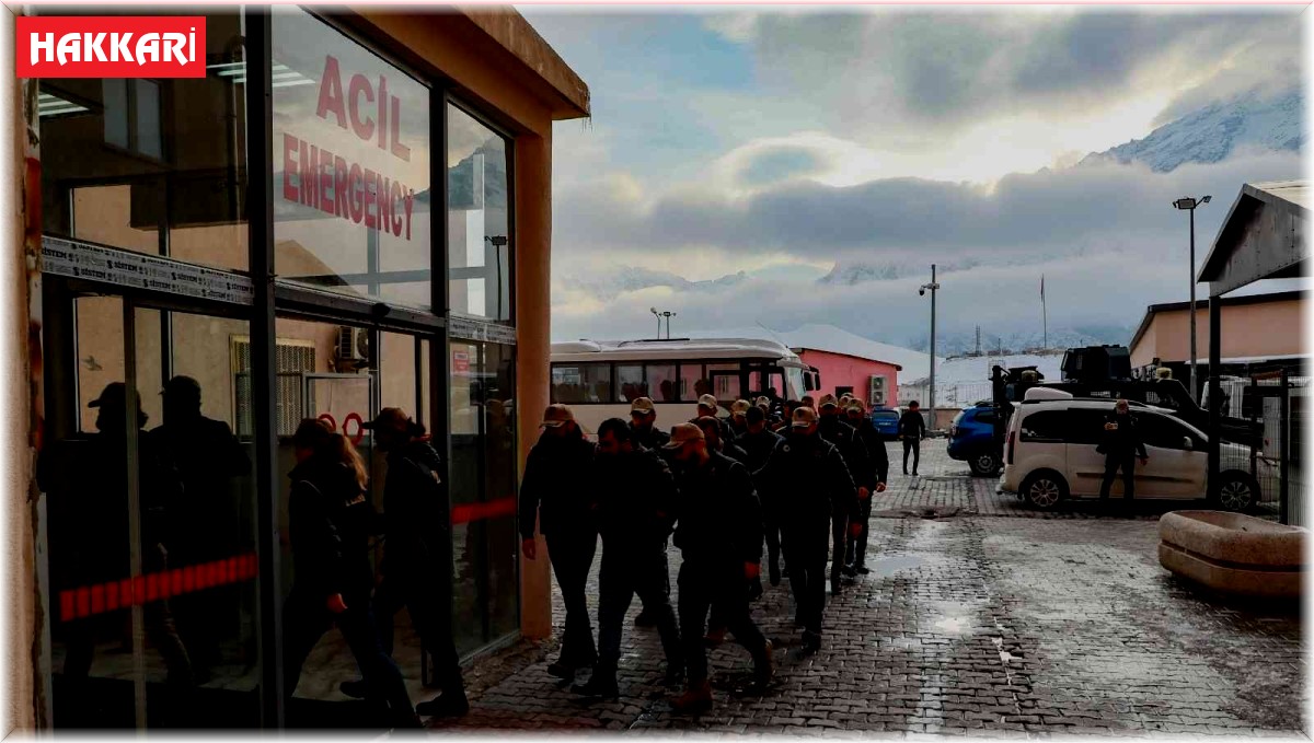 Hakkari'de gözaltına alınan 16 kişi adliyeye sevk edildi