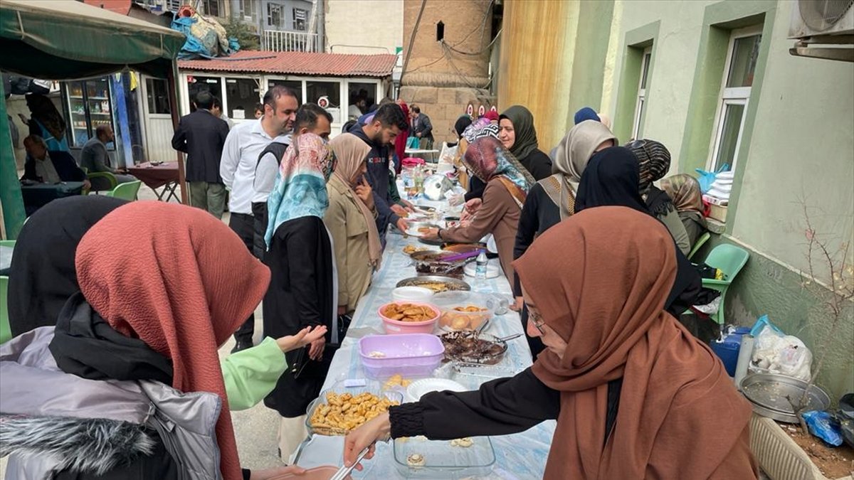 Hakkari'de "Hayır Çarşısı" kermesi düzenlendi
